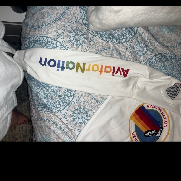 Aviator Nation Sweatshirt- Medium - Picture 4 of 4